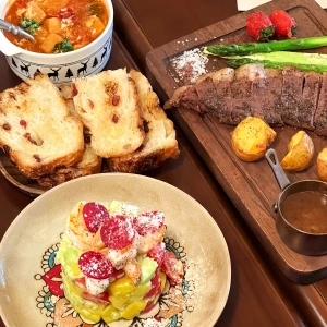 Dining in Chengdu: A Guide to Food Safety and Healthy Eating