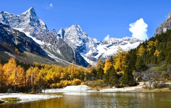 Vallée du Bipeng : Une fée de quatre saisons allant de la nature sauvage au paradis du Sichuan occidental