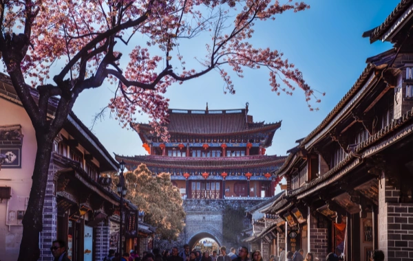 La ville antique de Dali : un millénaire Capital soutenu par la montagne de Cangshan et face au lac Erhai