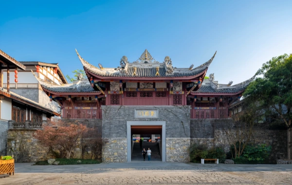 Qingyan Ancient Town: Voyage dans le temps d'une forteresse militaire à un endroit secret dans le centre de Guizhou-2