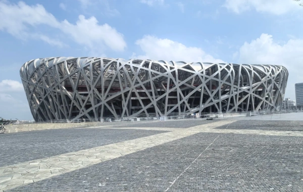 The Bird's Nest: A Leap from an Olympic Home Ground to a City Landmark-3