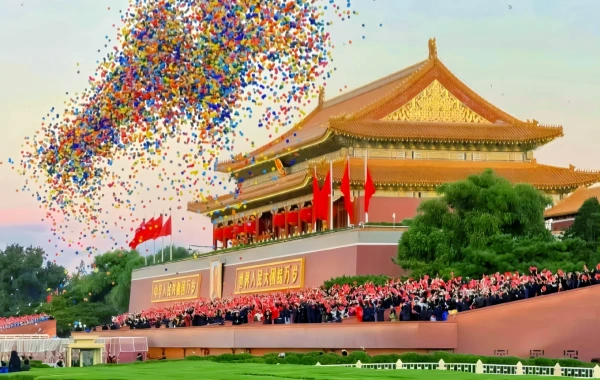 Tiananmen Carré: Un voyage de témoin du siècle d'une zone royale interdite au Cœur de la Nation-3