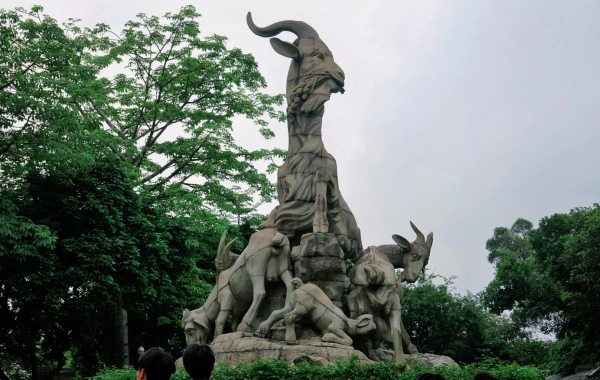 Parc Yuexiu: Une promenade millénaire de Nanyue Wangtai au coeur vert de Yangcheng-2