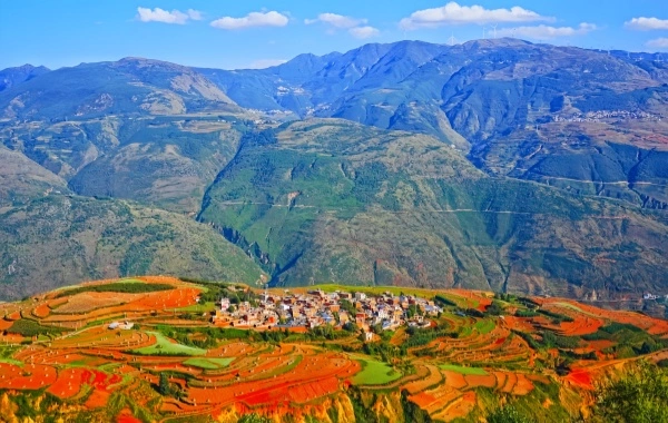 Dongchuan Sol rouge Terre: Rainbow Tomber sur Terre et l'épique de la civilisation agricole-2