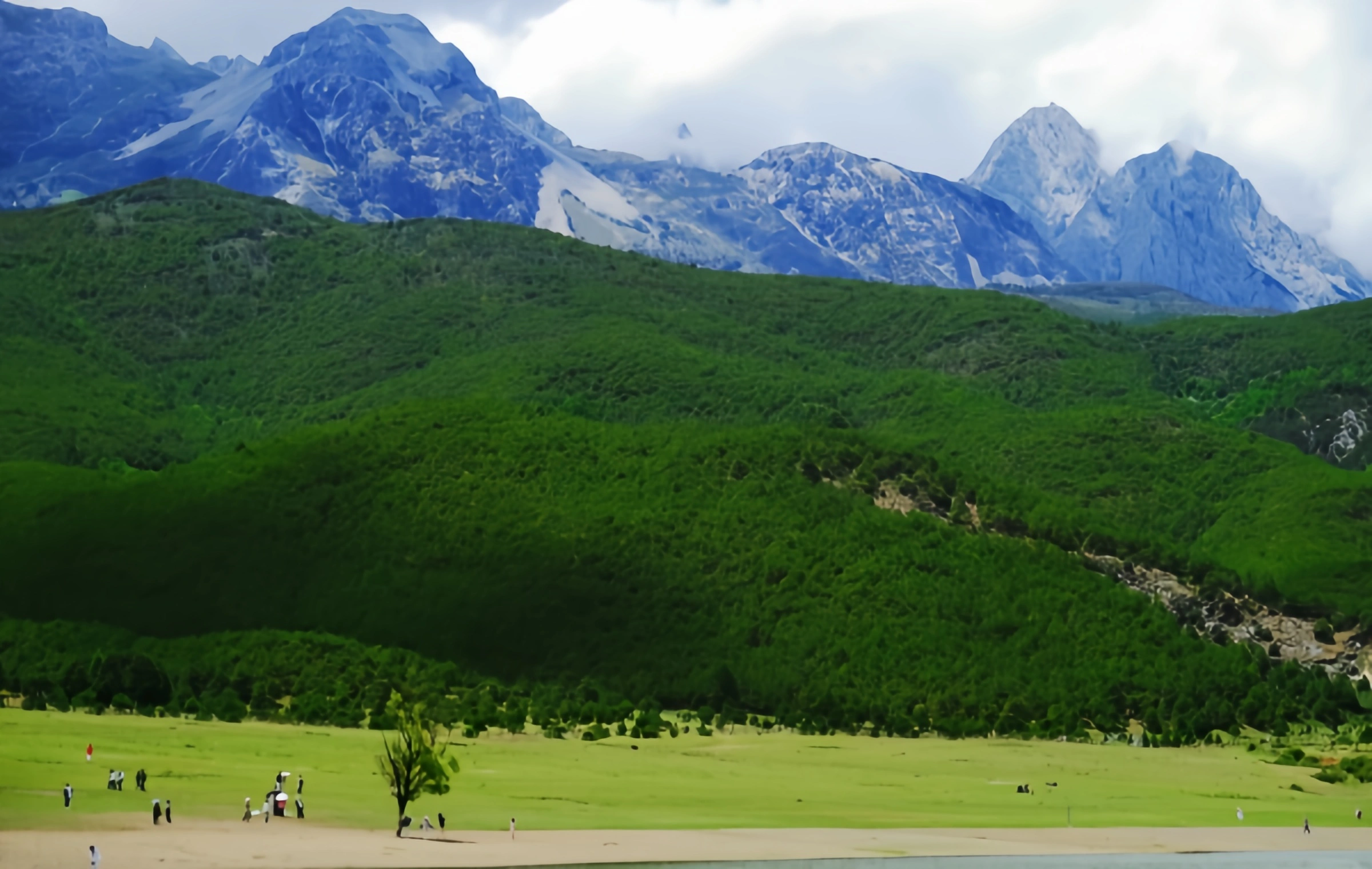 Yuhu Village: Stone Chronicles at the Foot of Snow Mountain and the Starting Point of the Locke Road-2