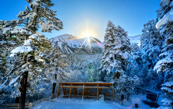 Glacier Hailuogou : une ère glaciaire à portée de main et un royaume secret des sources thermales de neige-3