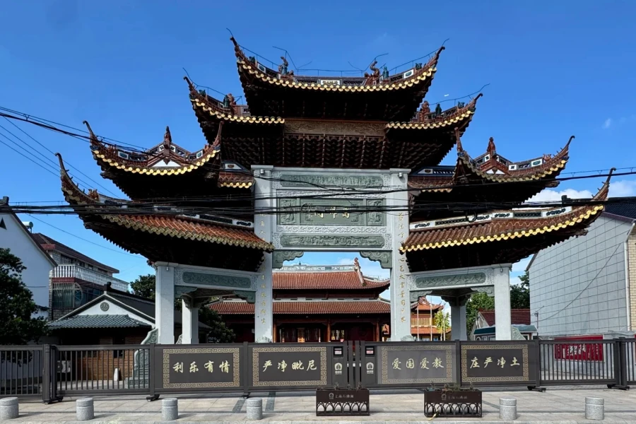 Pabellón Wanfo: Un viaje a una Tierra Pura de Diez Mil Budas en el Muro de la Ciudad Antigua-2