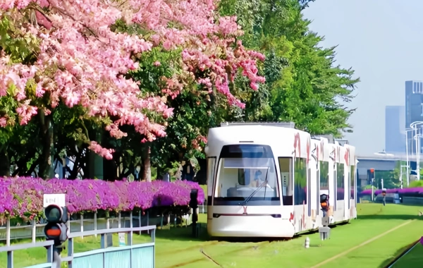 Guangzhou Tagestour: Trolley, Glasmuseum & Nachtkreuzfahrt