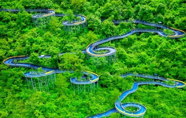 Hangzhou zu OMG Park: Private Ride, Drift & Cave Tour