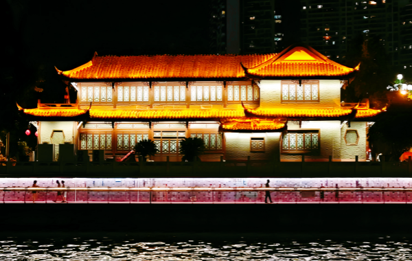 Visite nocturne de Sichuan Jinjiang : une fête poétique millénaire qui coule au cœur de Chengdu