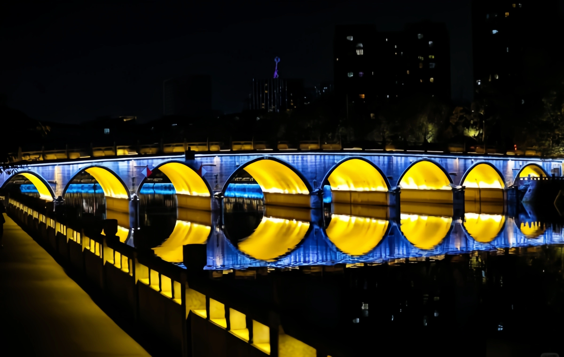 Visite nocturne de Sichuan Jinjiang : une fête poétique millénaire qui coule au cœur de Chengdu-4
