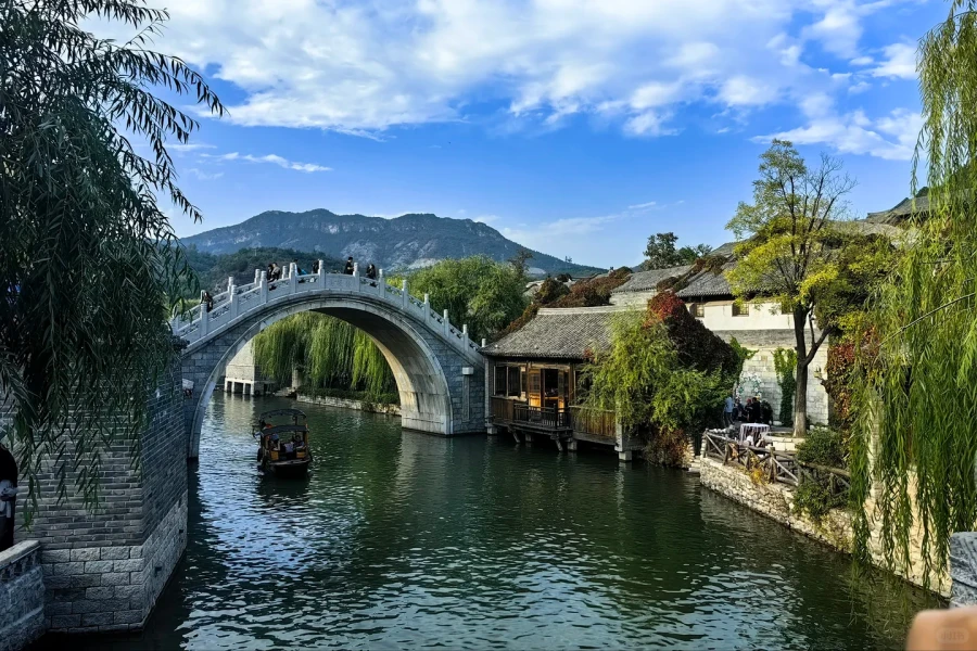 Gubei Water Town: Une visite de la ville du ciel étoilé au pied de la Grande Muraille