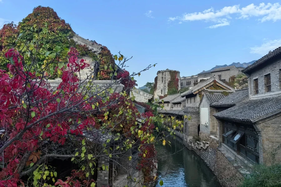 Gubei Water Town: Une visite de la ville du ciel étoilé au pied de la Grande Muraille-2