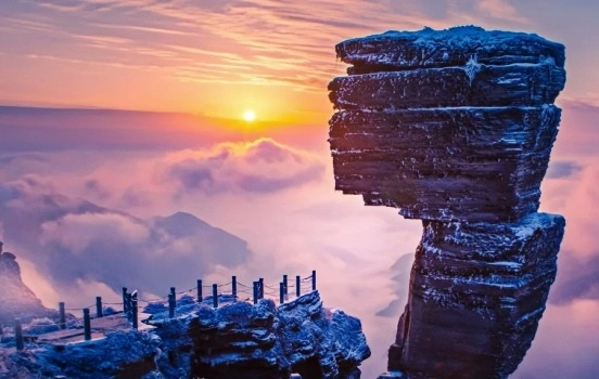 Fanjing Mountain : Pèlerinage à la ville du ciel et à la terre pure au-dessus des nuages-2