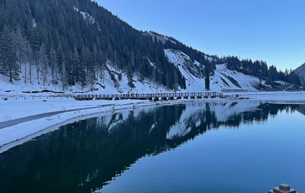 Tianshan Grand Canyon: Un sanctuaire pastoral et un musée naturel au pied des montagnes Tianshan
