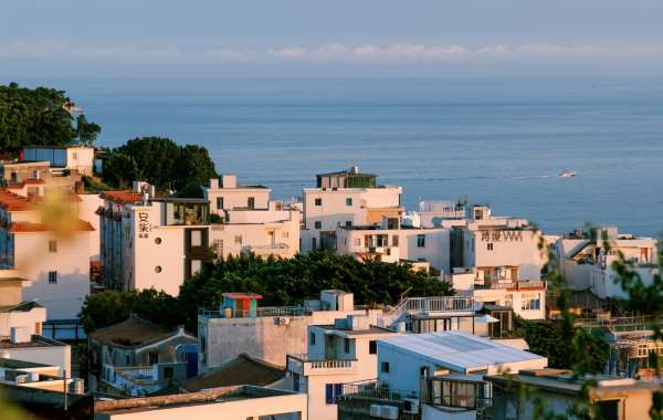 L'île de Dongshan : une légende écologique d'une île de sable barrique à une « Oasis de la mer de Chine orientale »