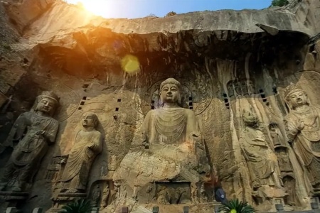A Family Guide to the Three-day Tour of Henan from Longmen Grottoes in Luoyang to Shaolin Temple