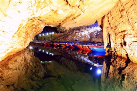 Huanglong Cave – Nature’s Masterpiece Beneath Zhangjiajie’s Mountains