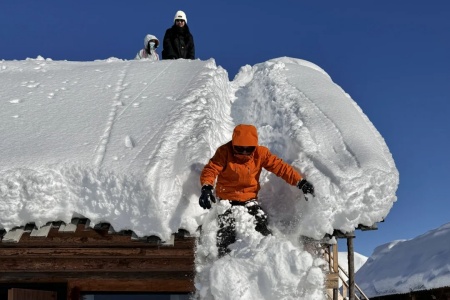 The origin of skiing in the world is actually in China