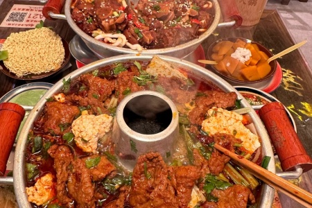 Less than 7 US dollars per person, Chengdu cuisine can directly satisfy your appetite