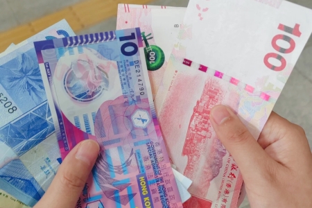 Hong Kong Travel Essentials: Currency Exchange Like a Pro
