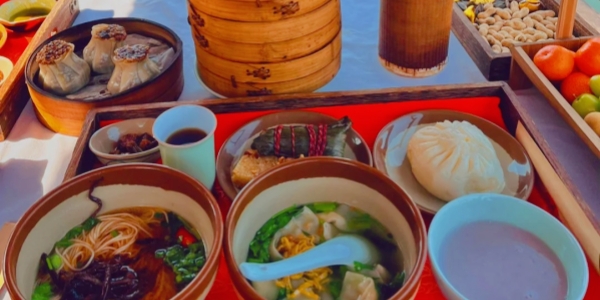 1739256413222.jpg 朱家角古镇早饭.jpg