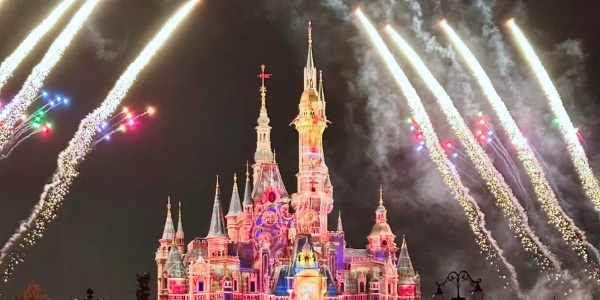 1741085100274.jpg Shanghai Disneyland.jpg