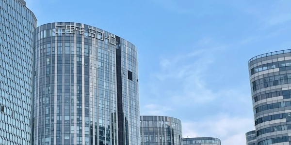 Sanlitun, shanghai to beijing.jpg