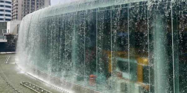 Guangzhou East Railway Station Square,day trips from guangzhou.jpg