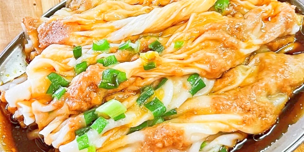 1743389079858.jpg rice rolls,Best street food in Guangzhou.jpg