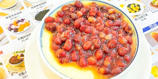 1743389110713.jpg Best street food in Guangzhou,double-layer steamed milk pudding.jpg