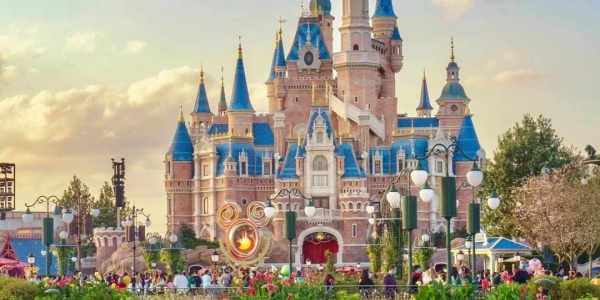 1743496717336.jpg desney.jpg