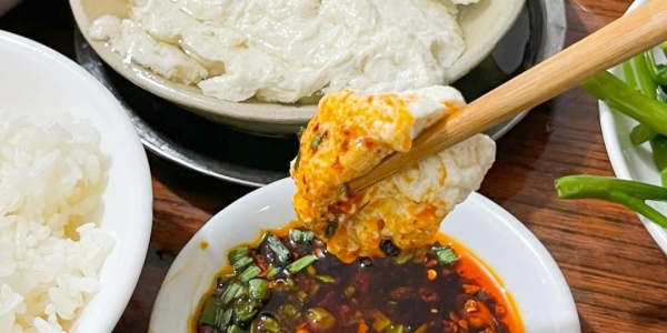 1744082987312.jpg What does douhua taste like,China food,2.jpg