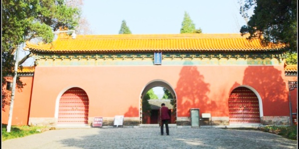 china travel,pesona travel,gate.jpg