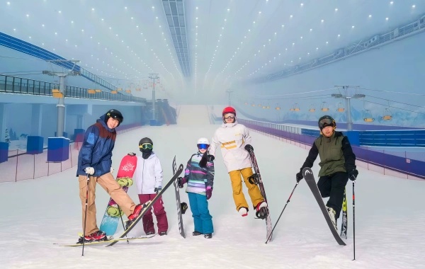Wanda Harbin Ice and Snow World Ski Resort Wanda Harbin Ice and Snow World Ski Resort