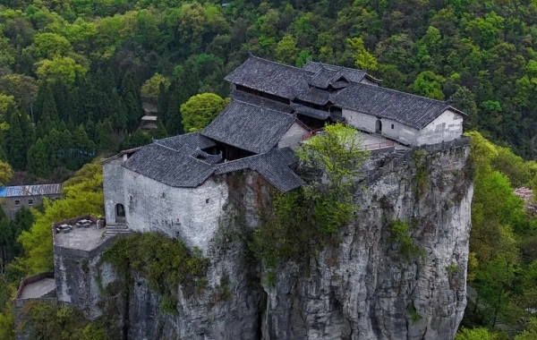 Tianlong Tunpu: Voyage dans une dynastie Ming vivante Forteresse militaire et Time Capsule