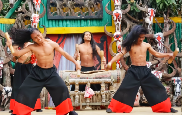 Wa Ethnic Wooden Drum Festival